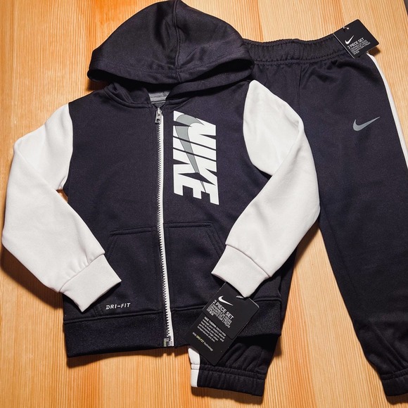 Nike Boys Dri-Fit Tracksuit Jacket & Pants - Picture 2 of 8